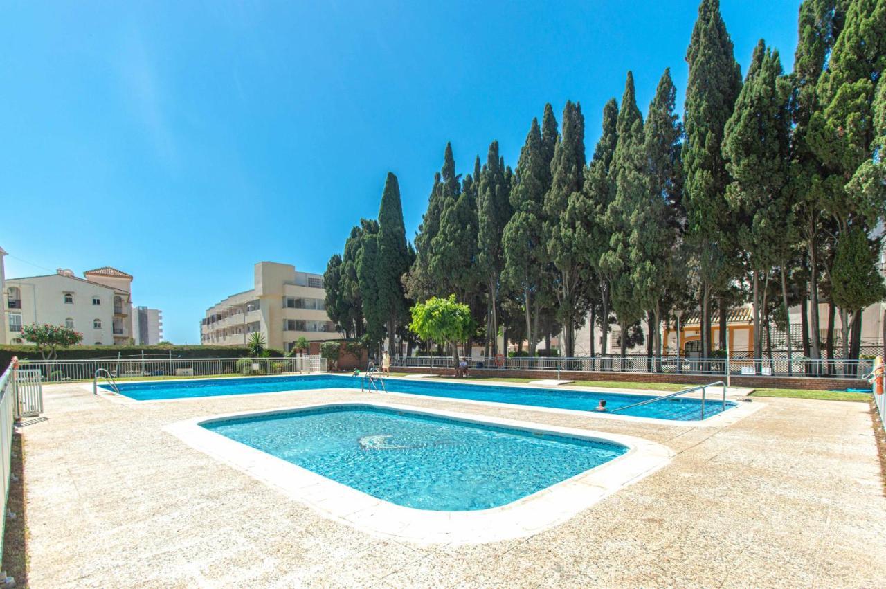 Ferienwohnung El Rocio En La Playa De Cariluela Torremolinos Exterior foto