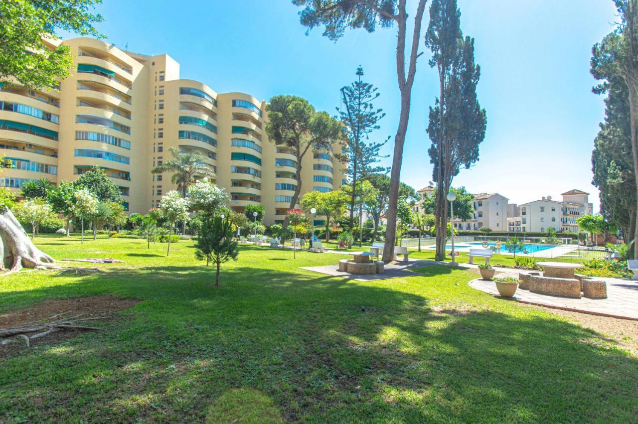 Ferienwohnung El Rocio En La Playa De Cariluela Torremolinos Exterior foto